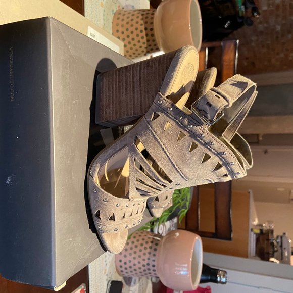 Vince Camuto Reston Sandals - Picture 2 of 4